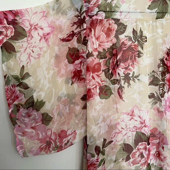 ANTHROPOLOGIE • Flowy Sheer Rose Long Kimono Robe - Picture 6 of 6